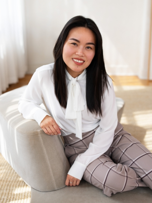 Image of Renee Ly Best Somatic Therapist EMDR Therapist Trauma Therapist Leslieville Therapist Midtown Toronto Psychotherapist