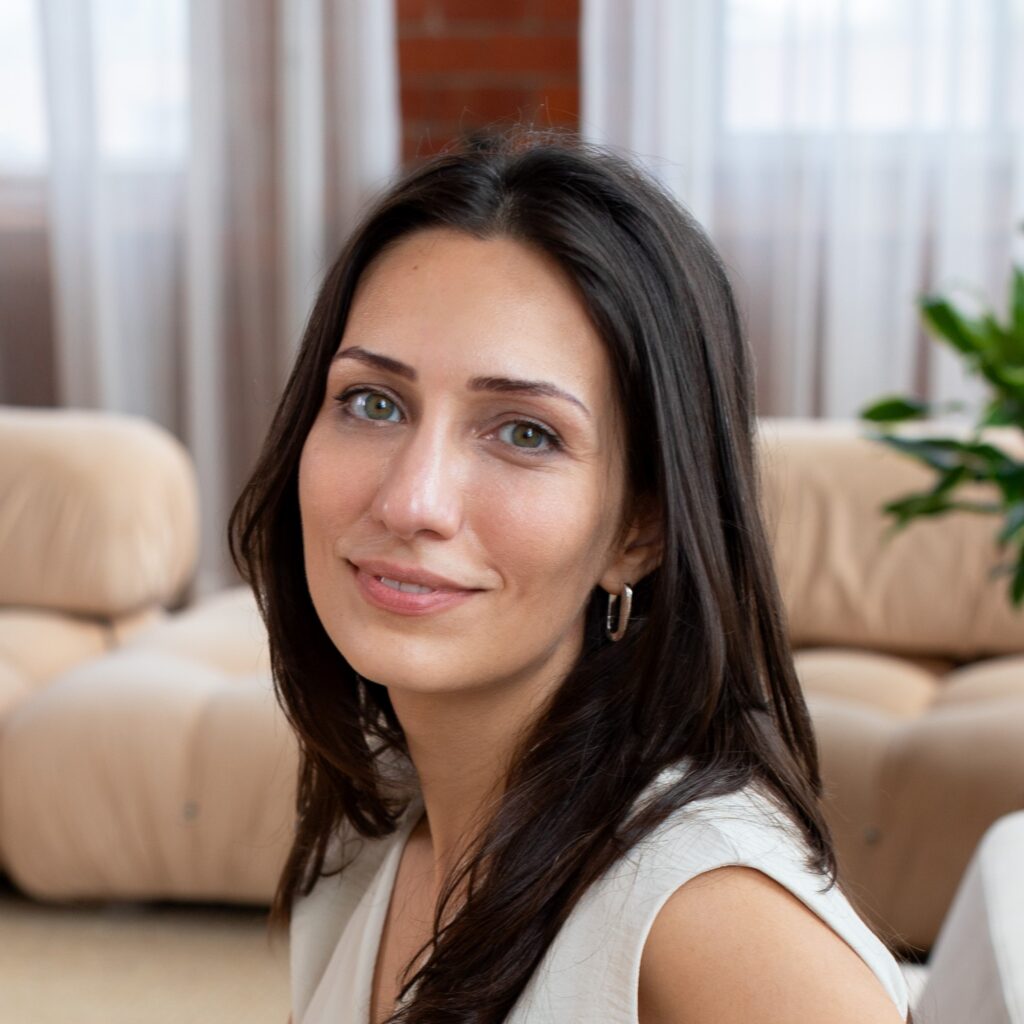 emdr and somatic therapist in Vaughan offering in person therapy and virtual sessions to help with trauma ptsd psychedelic integration ketamine assisted therapy