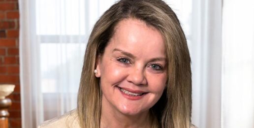 Image of a client and therapist engaged in somatic psychotherapy