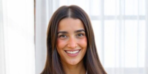 Image of a client and therapist engaged in somatic psychotherapy