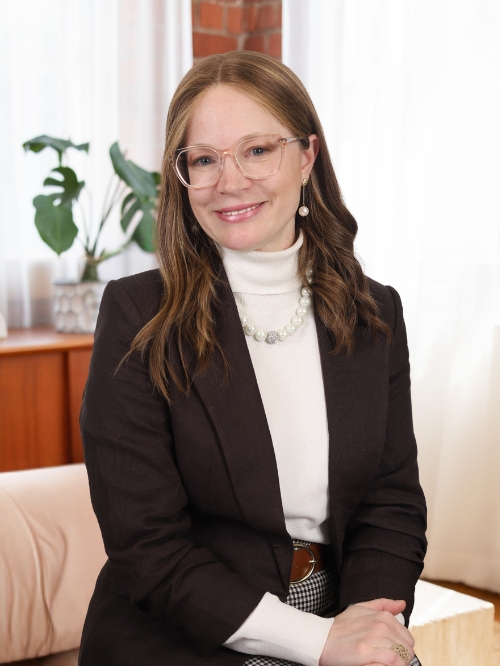 Image of Ruti Schochet Best Therapist Midtown Toronto Forest Hill Psychotherapist Inner Child Work