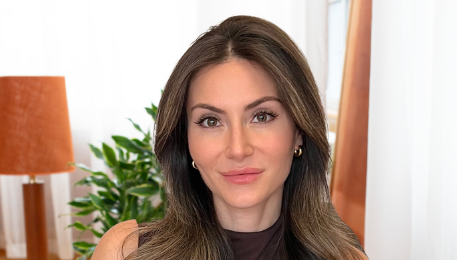 Image of trauma-informed psychotherapy happening in Toronto to support nervous system regulation.